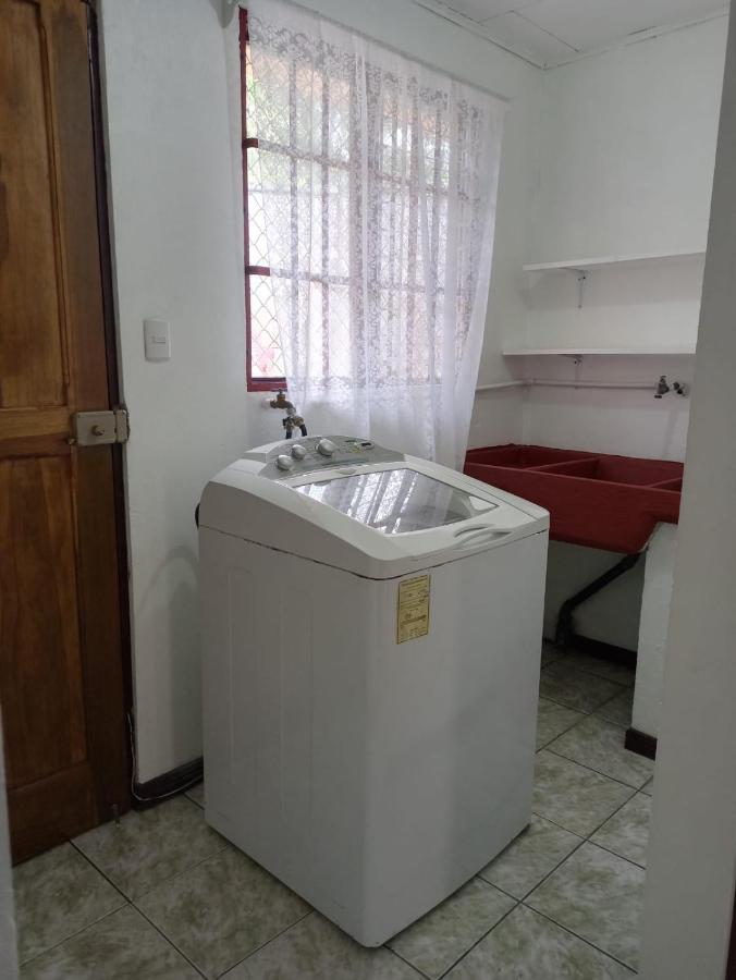 Apartamento Lopez Y Azofeifa Portete Exteriör bild