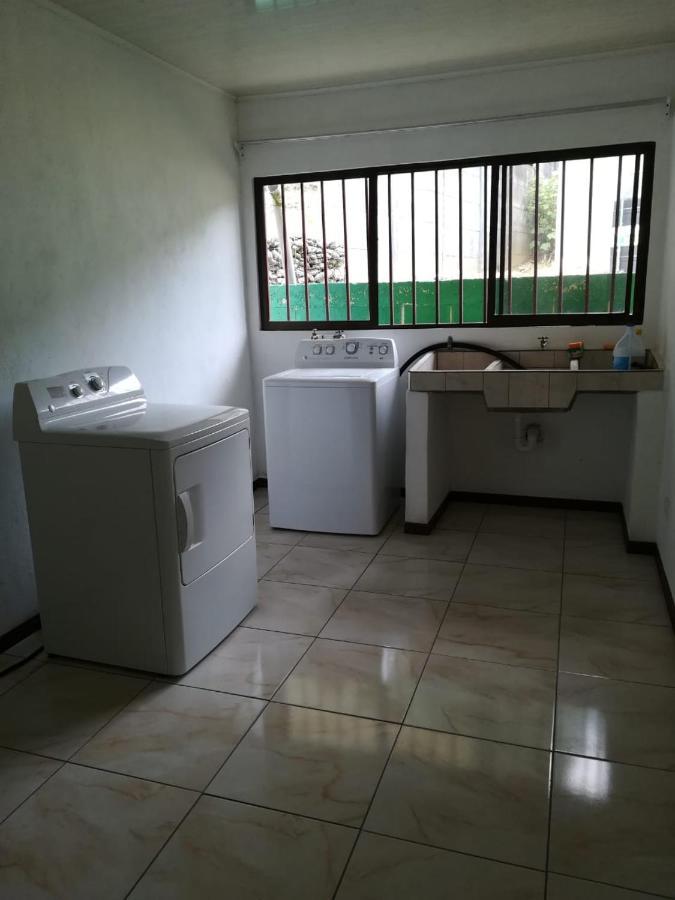 Apartamento Lopez Y Azofeifa Portete Exteriör bild